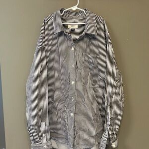 American Eagle Black and White Striped Button Down Shirt